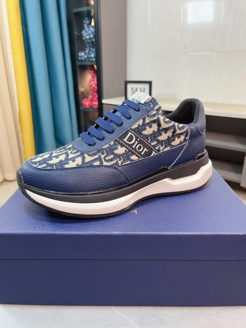 Men's men's shoes 💰458🌹🌹【Dior】Best-selling official website world premiere🔝High-end men's shoes brand official website latest series: The upper is made of imported cowhide with specially designed fabrics➕Mesh breathable lining. Make walking more convenient and comfortable! Compared with the official quality, Midea’s 1:1 replica. Create a fashionable personality to set off your uniqueness! A must-have for trendy men! Classic style. Men's sizes: 38-44.